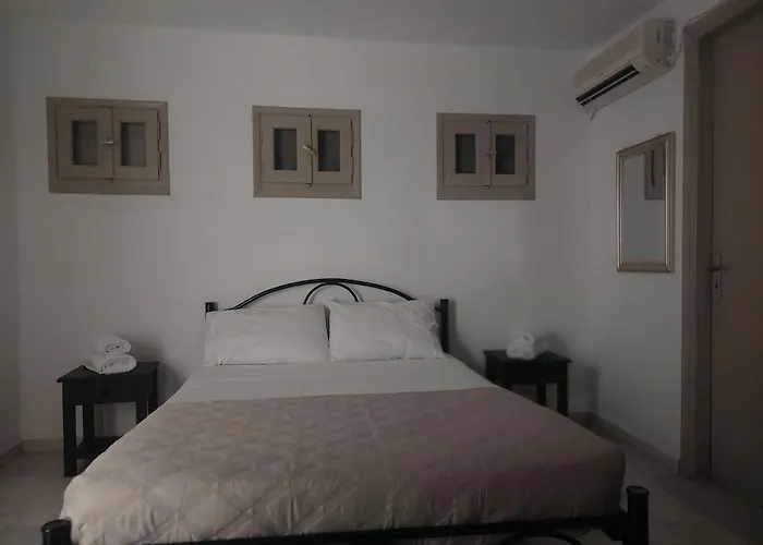 Stoudios Gasthuis Naxos City